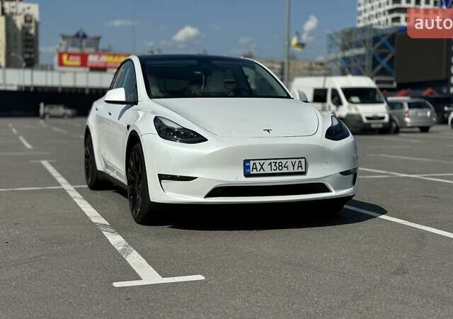 Тесла Model Y 2022 в Киеве на Automoto.ua Белый Тесла Model Y, объемом двигателя 0 л и пробегом 28 тыс. км за 26000 $, фото 24 на Automoto.ua