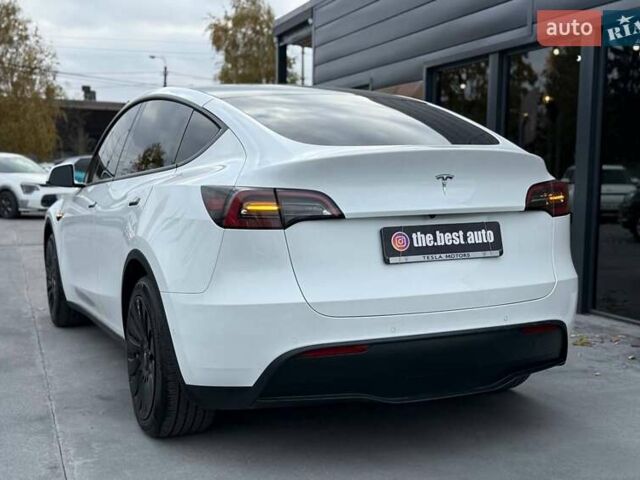 Тесла Model Y 2022 в Ровно на Automoto.ua Белый Тесла Model Y, объемом двигателя 0 л и пробегом 83 тыс. км за 22500 $, фото 13 на Automoto.ua
