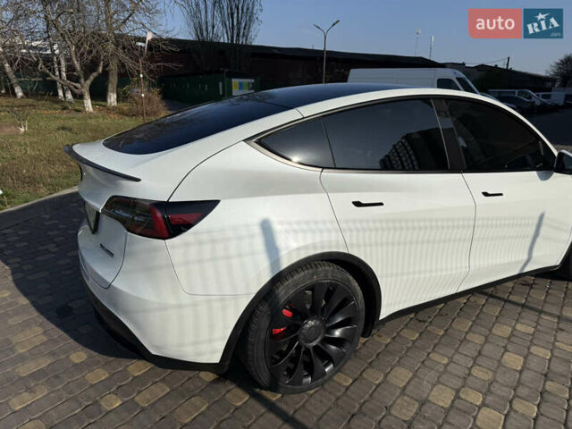 Белый Тесла Model Y, объемом двигателя 0 л и пробегом 102 тыс. км за 26000 $, фото 7 на Automoto.ua