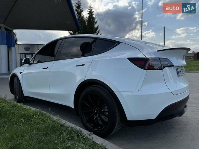 Белый Тесла Model Y, объемом двигателя 0 л и пробегом 59 тыс. км за 28800 $, фото 10 на Automoto.ua