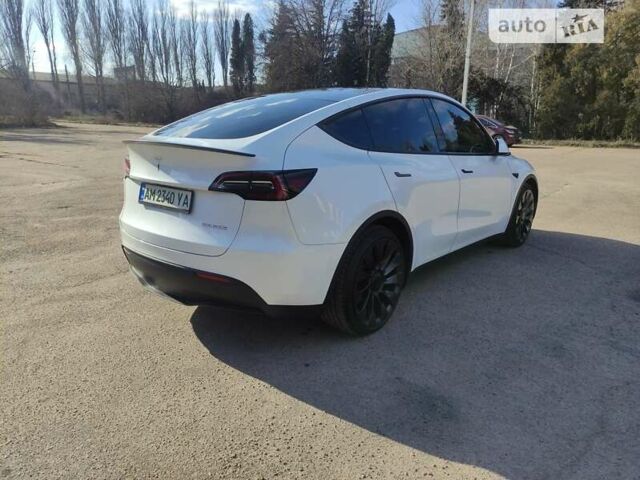 Белый Тесла Model Y, объемом двигателя 0 л и пробегом 2 тыс. км за 41500 $, фото 3 на Automoto.ua