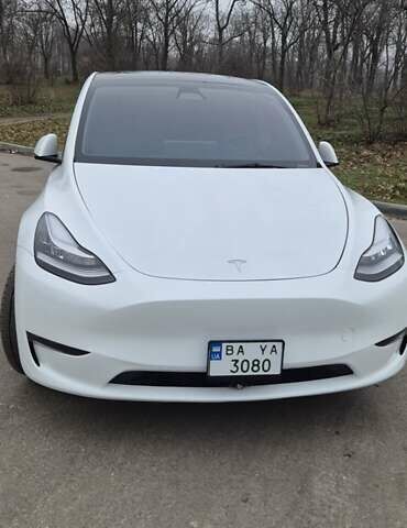 Белый Тесла Model Y, объемом двигателя 0 л и пробегом 27 тыс. км за 29000 $, фото 30 на Automoto.ua