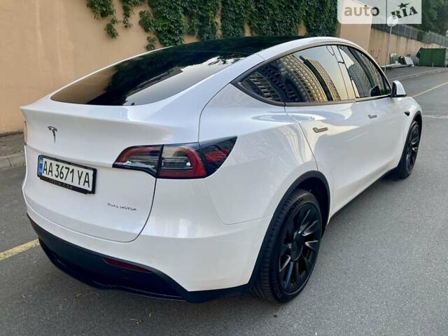 Белый Тесла Model Y, объемом двигателя 0 л и пробегом 10 тыс. км за 45500 $, фото 6 на Automoto.ua