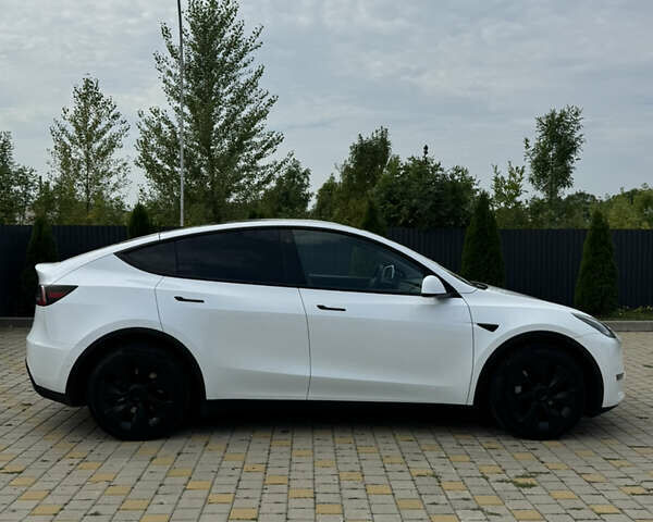 Белый Тесла Model Y, объемом двигателя 0 л и пробегом 91 тыс. км за 29600 $, фото 13 на Automoto.ua