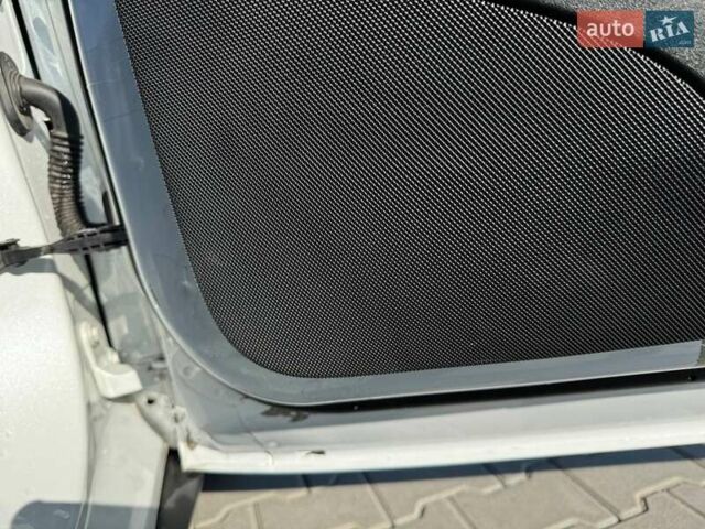 Белый Тесла Model Y, объемом двигателя 0 л и пробегом 12 тыс. км за 30500 $, фото 58 на Automoto.ua