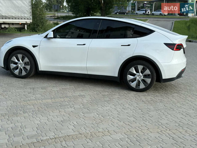 Белый Тесла Model Y, объемом двигателя 0 л и пробегом 75 тыс. км за 24900 $, фото 4 на Automoto.ua
