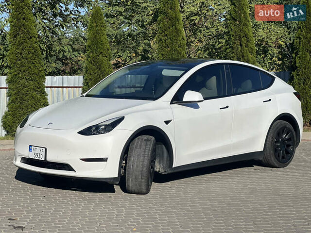 Белый Тесла Model Y, объемом двигателя 0 л и пробегом 69 тыс. км за 25900 $, фото 11 на Automoto.ua