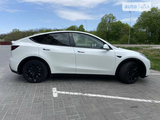 Белый Тесла Model Y, объемом двигателя 0 л и пробегом 18 тыс. км за 31000 $, фото 6 на Automoto.ua