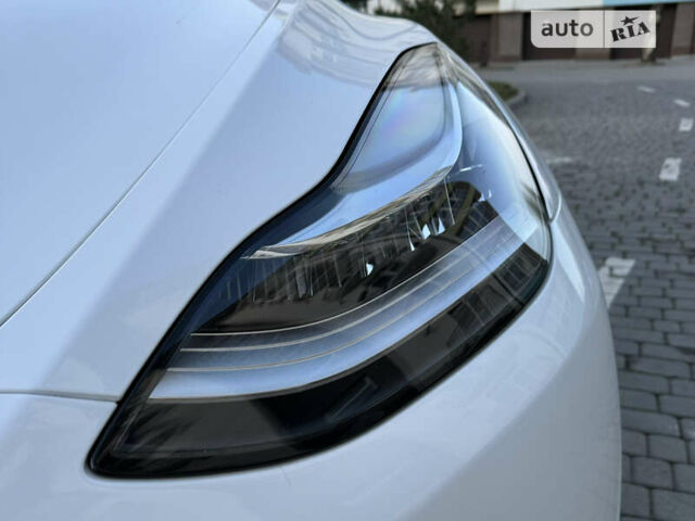 Білий Тесла Model Y, об'ємом двигуна 0 л та пробігом 18 тис. км за 39500 $, фото 10 на Automoto.ua