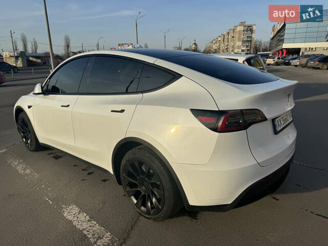 Белый Тесла Model Y, объемом двигателя 0 л и пробегом 48 тыс. км за 30500 $, фото 5 на Automoto.ua