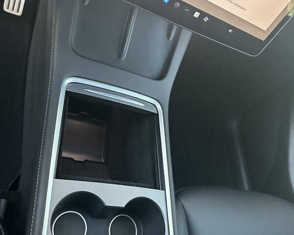 Белый Тесла Model Y, объемом двигателя 0 л и пробегом 80 тыс. км за 31500 $, фото 8 на Automoto.ua