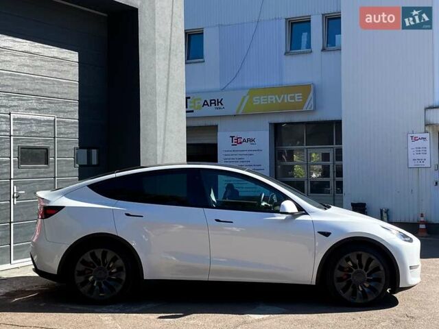 Тесла Model Y 2022 у Києві на Automoto.ua Білий Тесла Model Y, об'ємом двигуна 0 л та пробігом 59 тис. км за 31999 $, фото 10 на Automoto.ua