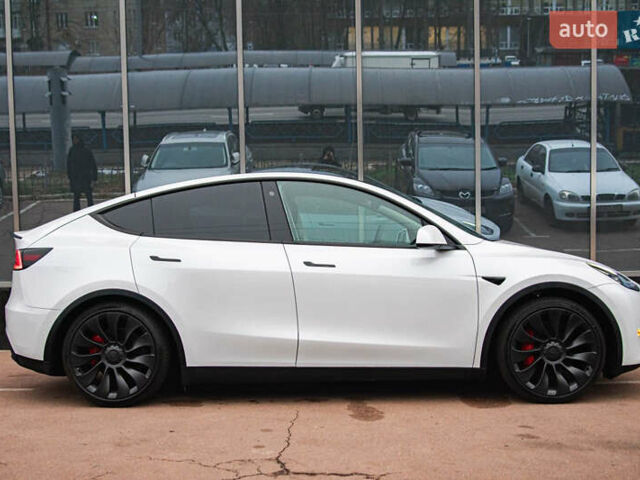Белый Тесла Model Y, объемом двигателя 0 л и пробегом 20 тыс. км за 36900 $, фото 8 на Automoto.ua