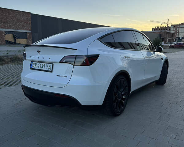 Белый Тесла Model Y, объемом двигателя 0 л и пробегом 53 тыс. км за 29500 $, фото 4 на Automoto.ua