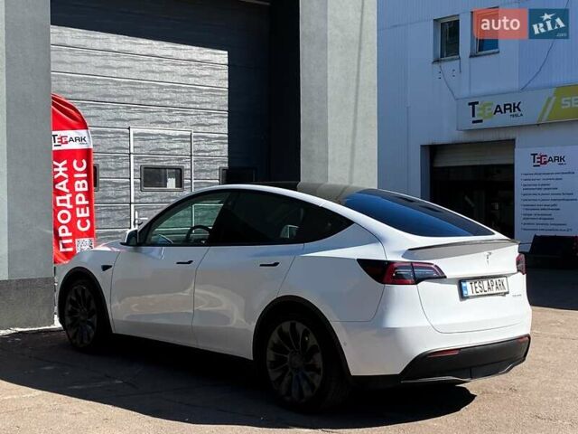 Тесла Model Y 2022 у Києві на Automoto.ua Білий Тесла Model Y, об'ємом двигуна 0 л та пробігом 59 тис. км за 31999 $, фото 7 на Automoto.ua