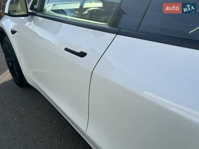 Білий Тесла Model Y, об'ємом двигуна 0 л та пробігом 12 тис. км за 24750 $, фото 23 на Automoto.ua