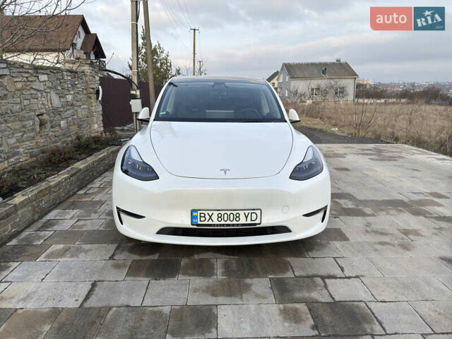Белый Тесла Model Y, объемом двигателя 0 л и пробегом 82 тыс. км за 35000 $, фото 4 на Automoto.ua