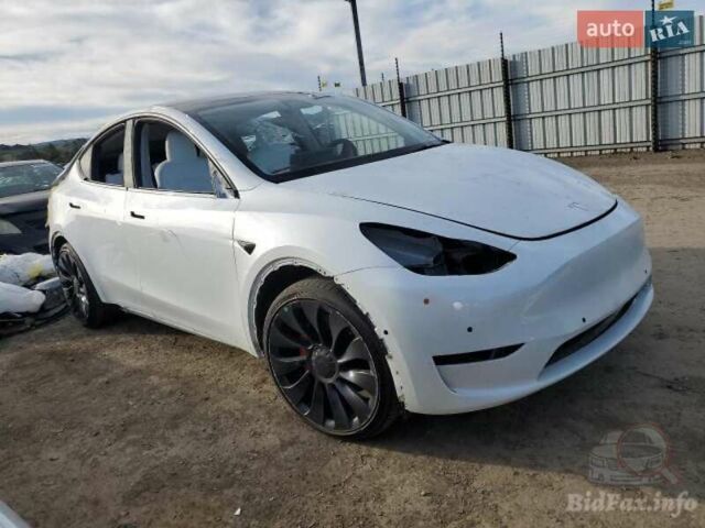 Тесла Model Y 2022 в Киеве на Automoto.ua Белый Тесла Model Y, объемом двигателя 0 л и пробегом 57 тыс. км за 25950 $, фото 21 на Automoto.ua