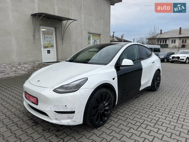 Белый Тесла Model Y, объемом двигателя 0 л и пробегом 29 тыс. км за 21700 $, фото 2 на Automoto.ua