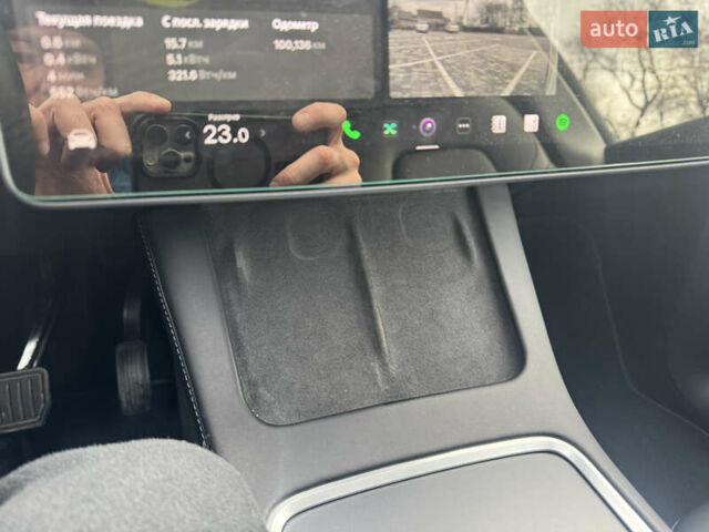 Білий Тесла Model Y, об'ємом двигуна 0 л та пробігом 100 тис. км за 23999 $, фото 13 на Automoto.ua
