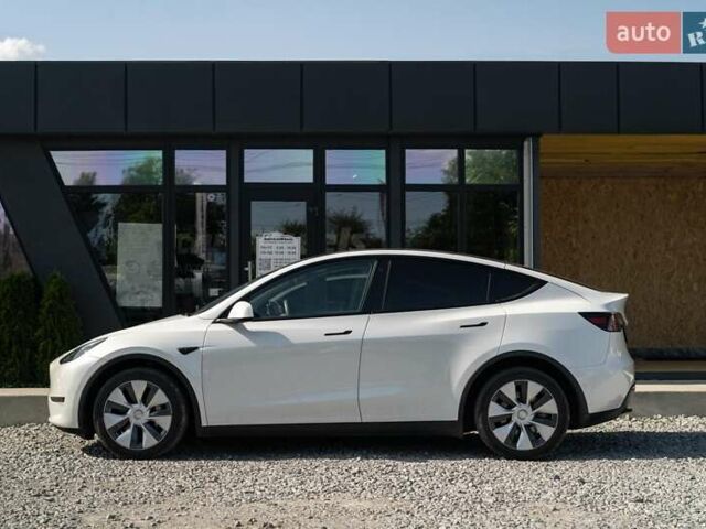 Білий Тесла Model Y, об'ємом двигуна 0 л та пробігом 59 тис. км за 26500 $, фото 3 на Automoto.ua