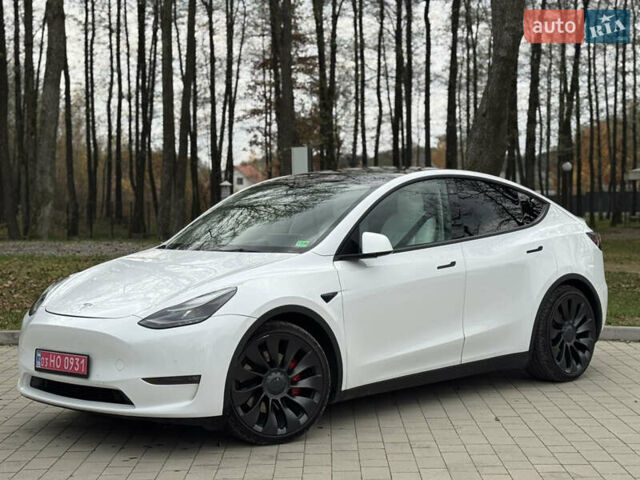 Білий Тесла Model Y, об'ємом двигуна 0 л та пробігом 115 тис. км за 25800 $, фото 4 на Automoto.ua