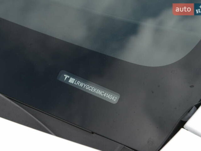 Тесла Model Y 2022 у Мукачеве на Automoto.ua Білий Тесла Model Y, об'ємом двигуна 0 л та пробігом 17 тис. км за 46500 $, фото 45 на Automoto.ua