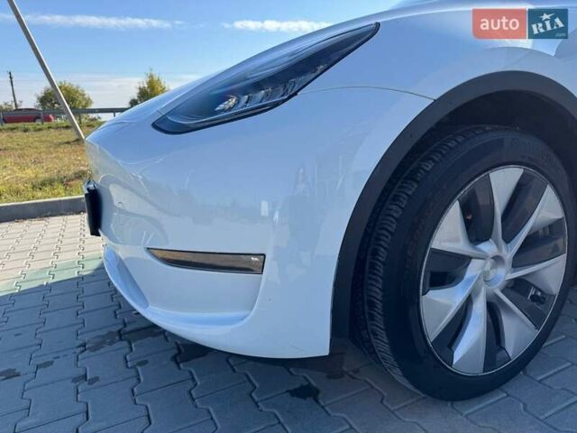 Белый Тесла Model Y, объемом двигателя 0 л и пробегом 12 тыс. км за 30500 $, фото 47 на Automoto.ua