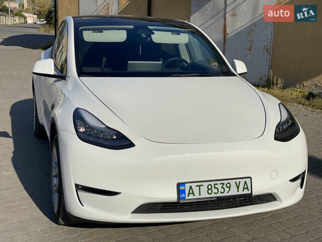 Белый Тесла Model Y, объемом двигателя 0 л и пробегом 58 тыс. км за 24000 $, фото 2 на Automoto.ua