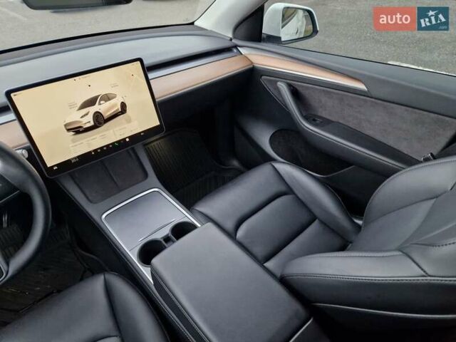 Белый Тесла Model Y, объемом двигателя 0 л и пробегом 47 тыс. км за 26200 $, фото 12 на Automoto.ua