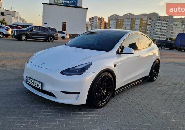 Белый Тесла Model Y, объемом двигателя 0 л и пробегом 85 тыс. км за 33000 $, фото 8 на Automoto.ua