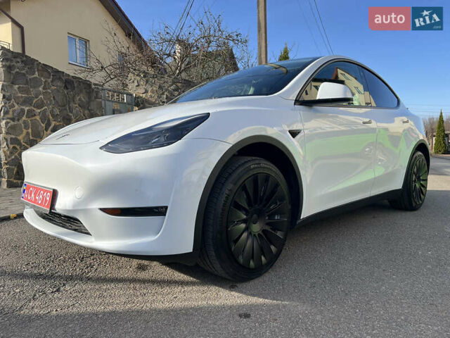 Білий Тесла Model Y, об'ємом двигуна 0 л та пробігом 12 тис. км за 24750 $, фото 2 на Automoto.ua