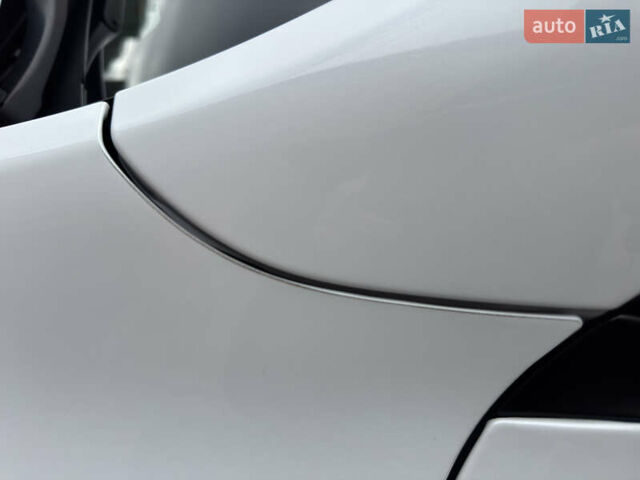 Белый Тесла Model Y, объемом двигателя 0 л и пробегом 68 тыс. км за 35000 $, фото 33 на Automoto.ua