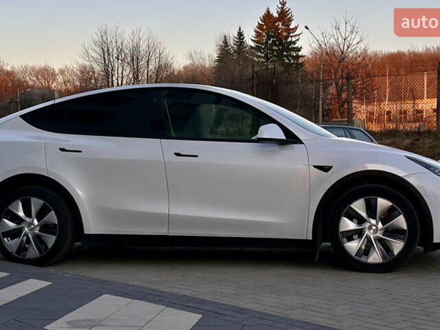 Белый Тесла Model Y, объемом двигателя 0 л и пробегом 31 тыс. км за 38200 $, фото 4 на Automoto.ua