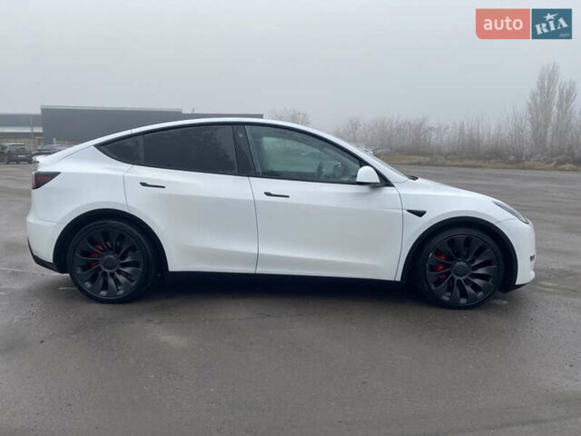 Белый Тесла Model Y, объемом двигателя 0 л и пробегом 58 тыс. км за 29500 $, фото 5 на Automoto.ua