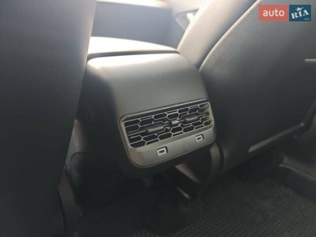 Белый Тесла Model Y, объемом двигателя 0 л и пробегом 38 тыс. км за 28000 $, фото 39 на Automoto.ua