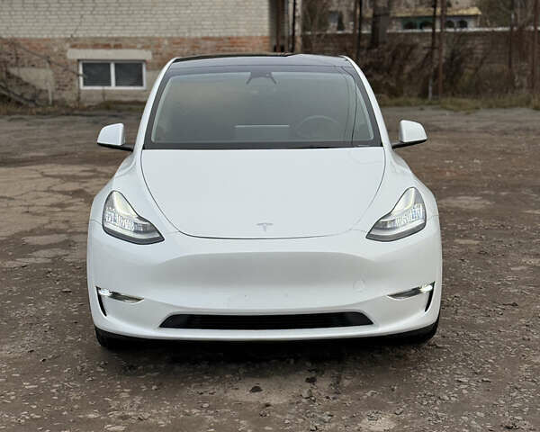 Белый Тесла Model Y, объемом двигателя 0 л и пробегом 16 тыс. км за 26500 $, фото 23 на Automoto.ua