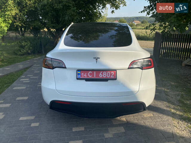 Белый Тесла Model Y, объемом двигателя 0 л и пробегом 58 тыс. км за 24000 $, фото 43 на Automoto.ua