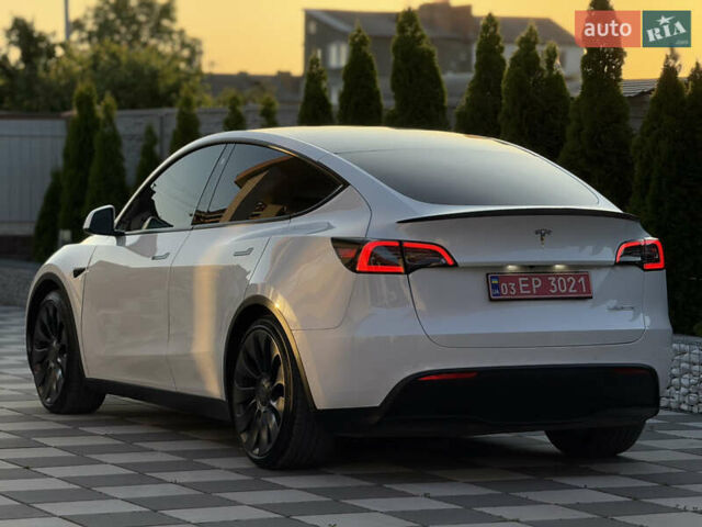 Белый Тесла Model Y, объемом двигателя 0 л и пробегом 59 тыс. км за 28950 $, фото 17 на Automoto.ua