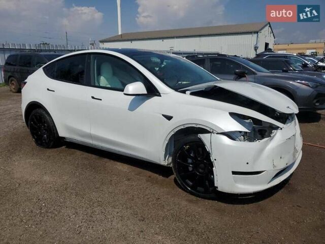 Белый Тесла Model Y, объемом двигателя 0 л и пробегом 37 тыс. км за 11000 $, фото 3 на Automoto.ua