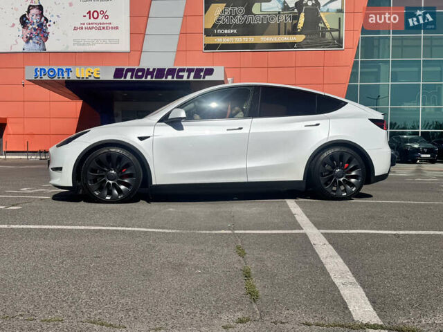 Белый Тесла Model Y, объемом двигателя 0 л и пробегом 44 тыс. км за 43500 $, фото 3 на Automoto.ua