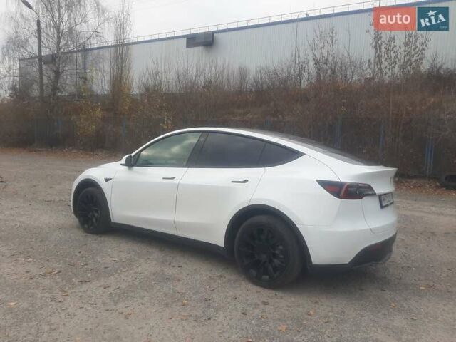 Білий Тесла Model Y, об'ємом двигуна 0 л та пробігом 45 тис. км за 21500 $, фото 5 на Automoto.ua