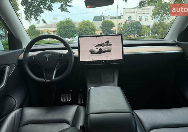 Білий Тесла Model Y, об'ємом двигуна 0 л та пробігом 80 тис. км за 33000 $, фото 10 на Automoto.ua