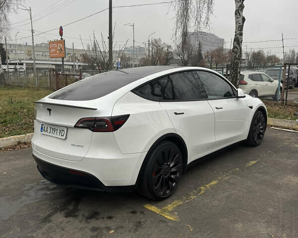 Білий Тесла Model Y, об'ємом двигуна 0 л та пробігом 83 тис. км за 26400 $, фото 5 на Automoto.ua