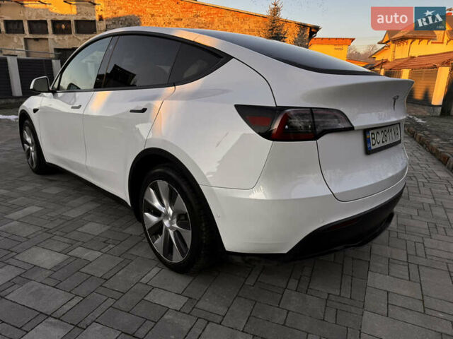 Белый Тесла Model Y, объемом двигателя 0 л и пробегом 51 тыс. км за 28500 $, фото 7 на Automoto.ua