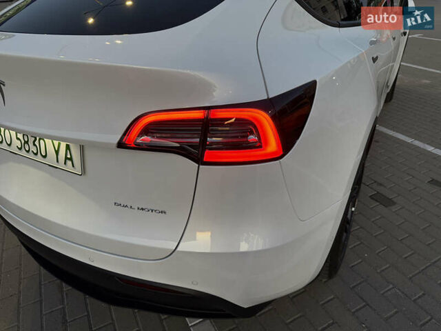 Белый Тесла Model Y, объемом двигателя 0 л и пробегом 81 тыс. км за 25900 $, фото 34 на Automoto.ua