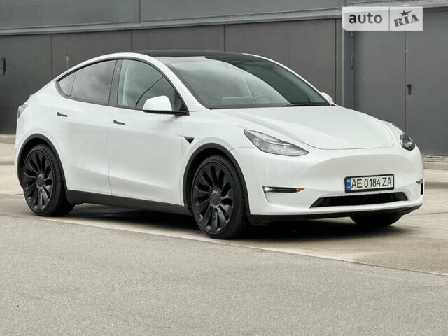 Білий Тесла Model Y, об'ємом двигуна 0 л та пробігом 12 тис. км за 46500 $, фото 9 на Automoto.ua