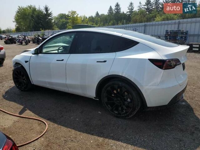 Белый Тесла Model Y, объемом двигателя 0 л и пробегом 37 тыс. км за 11000 $, фото 1 на Automoto.ua