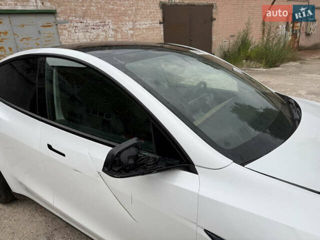 Белый Тесла Model Y, объемом двигателя 0 л и пробегом 36 тыс. км за 15500 $, фото 10 на Automoto.ua