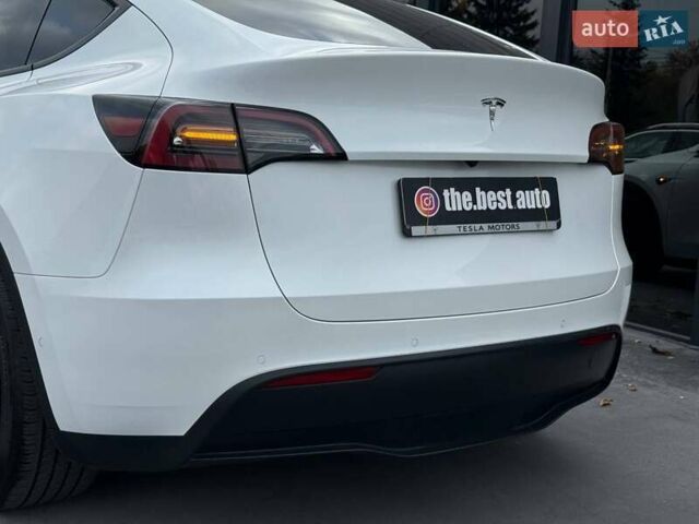 Тесла Model Y 2022 в Ровно на Automoto.ua Белый Тесла Model Y, объемом двигателя 0 л и пробегом 83 тыс. км за 22500 $, фото 16 на Automoto.ua